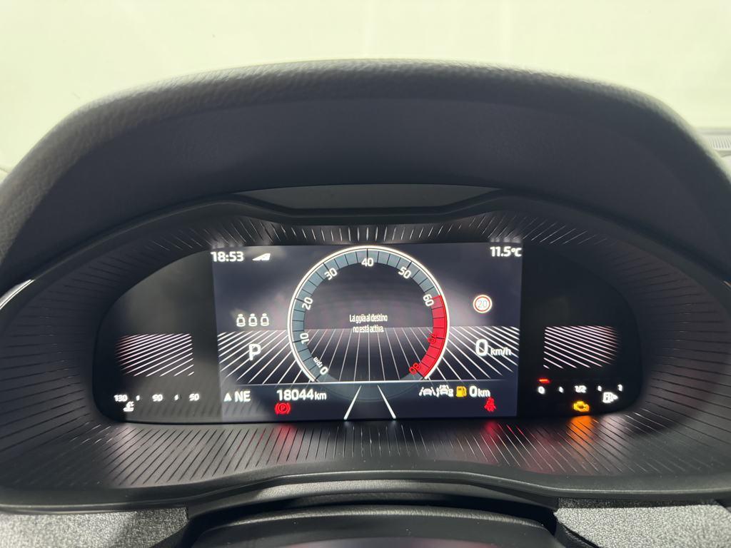 Skoda Kamiq 1.0 TSI Selection DSG 85 kW (115 CV) - 12