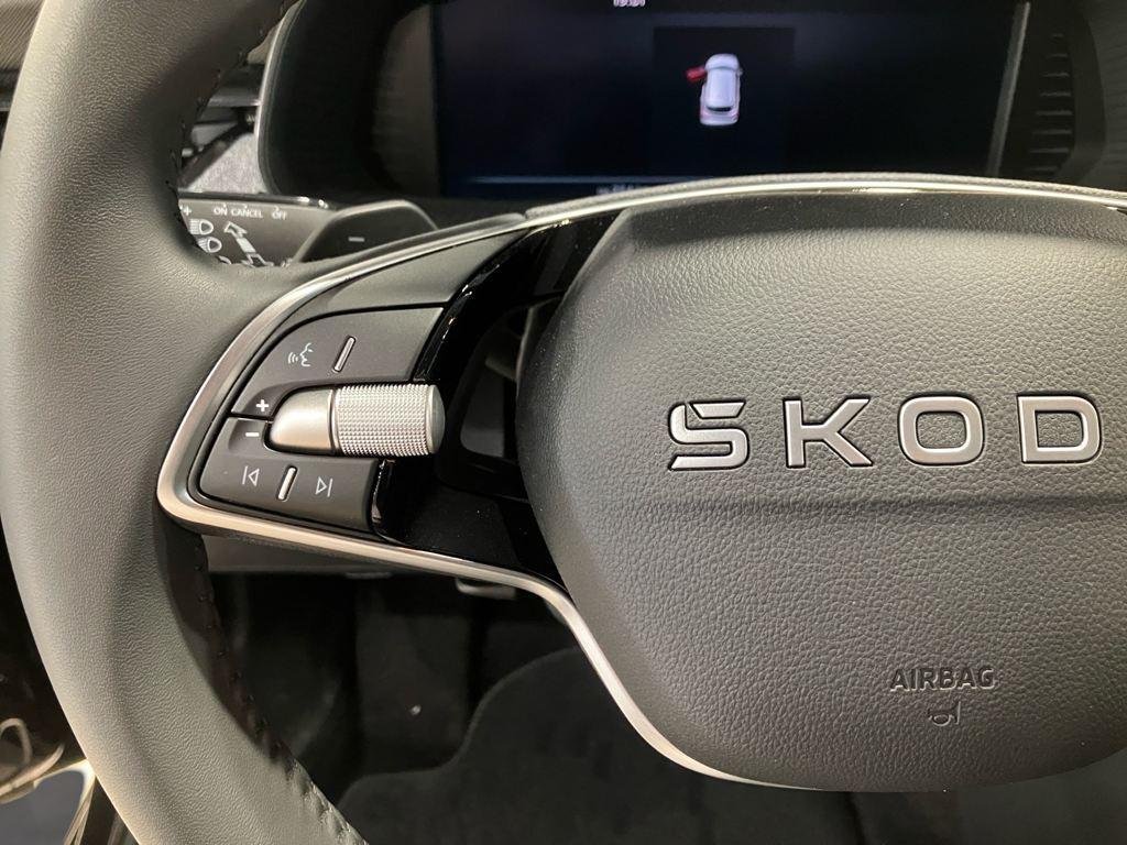 Skoda Kamiq 1.0 TSI Selection DSG 85 kW (115 CV) - 8