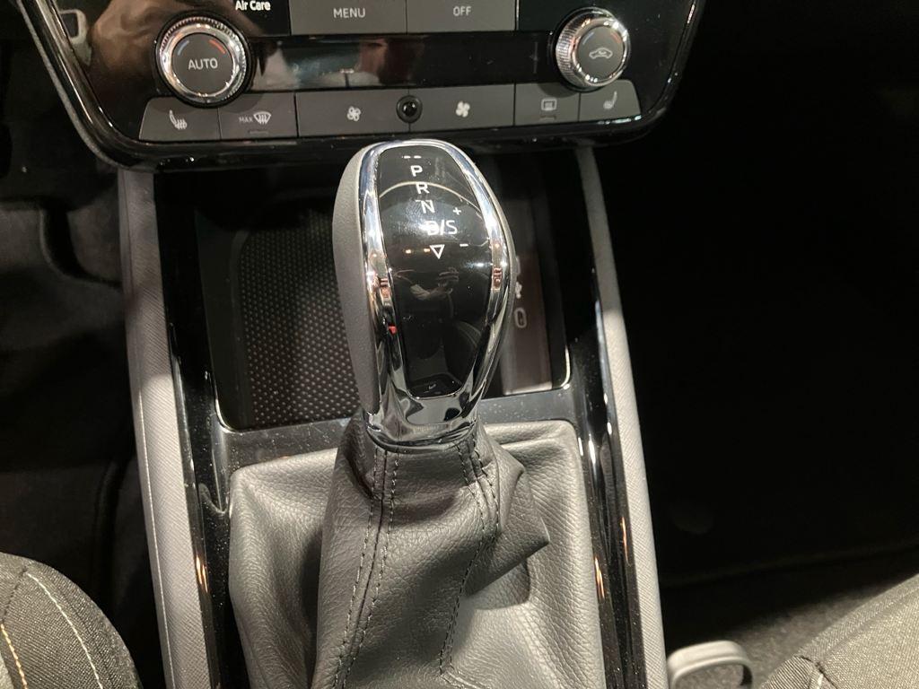 Skoda Kamiq 1.0 TSI Selection DSG 85 kW (115 CV) - 11