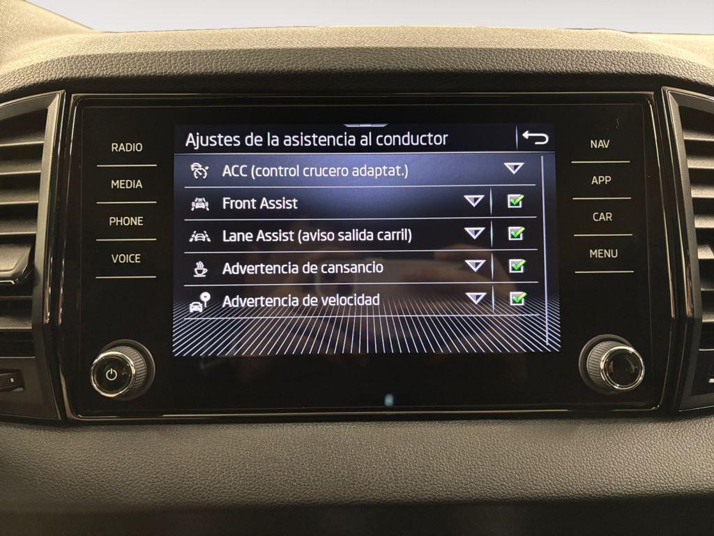 Skoda Karoq 1.5 TSI ACT Selection DSG 110 kW (150 CV) - 13