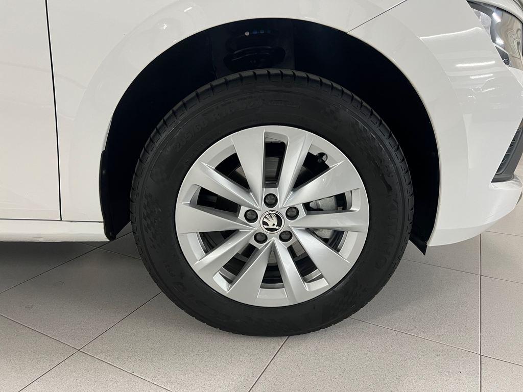 Skoda Kamiq 1.0 TSI Selection DSG 85 kW (115 CV) - 7