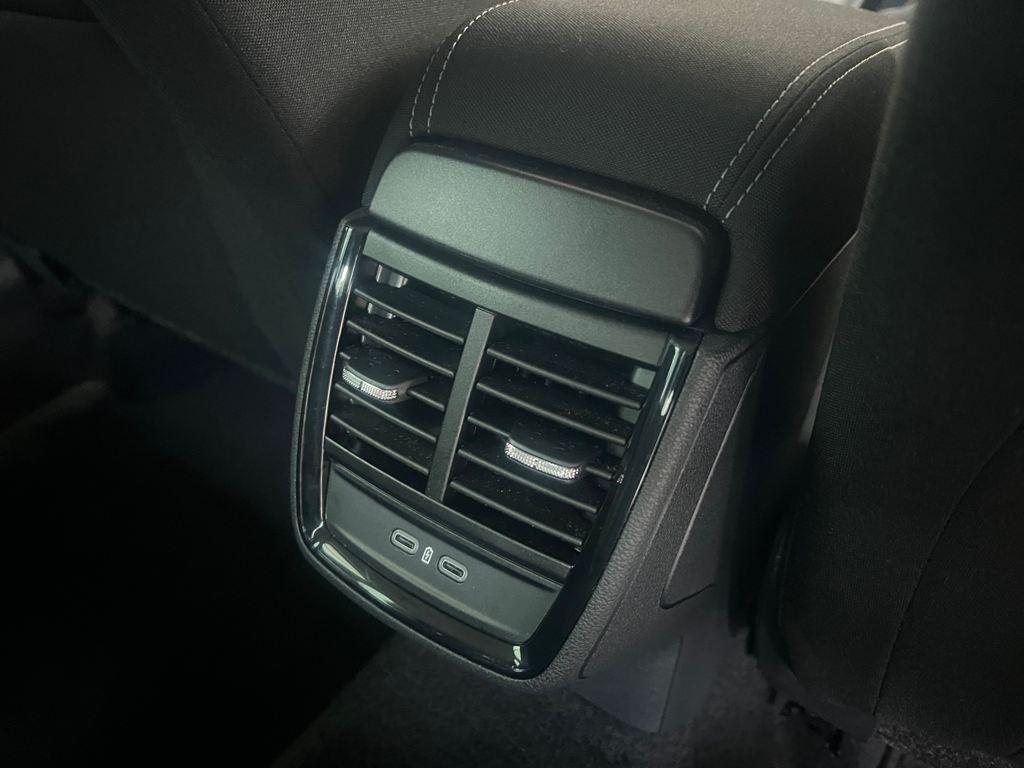 Skoda Kamiq 1.0 TSI Selection DSG 85 kW (115 CV) - 11