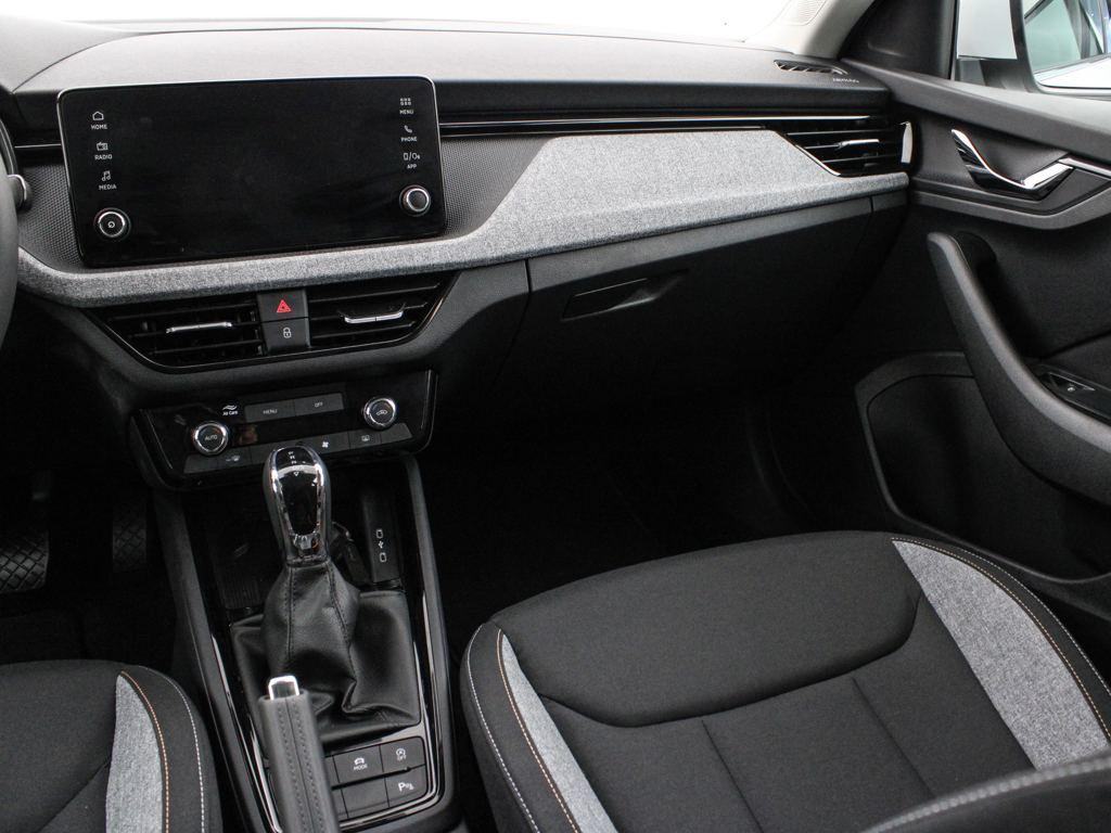 Skoda Kamiq 1.0 TSI Selection DSG 85 kW (115 CV) - 12