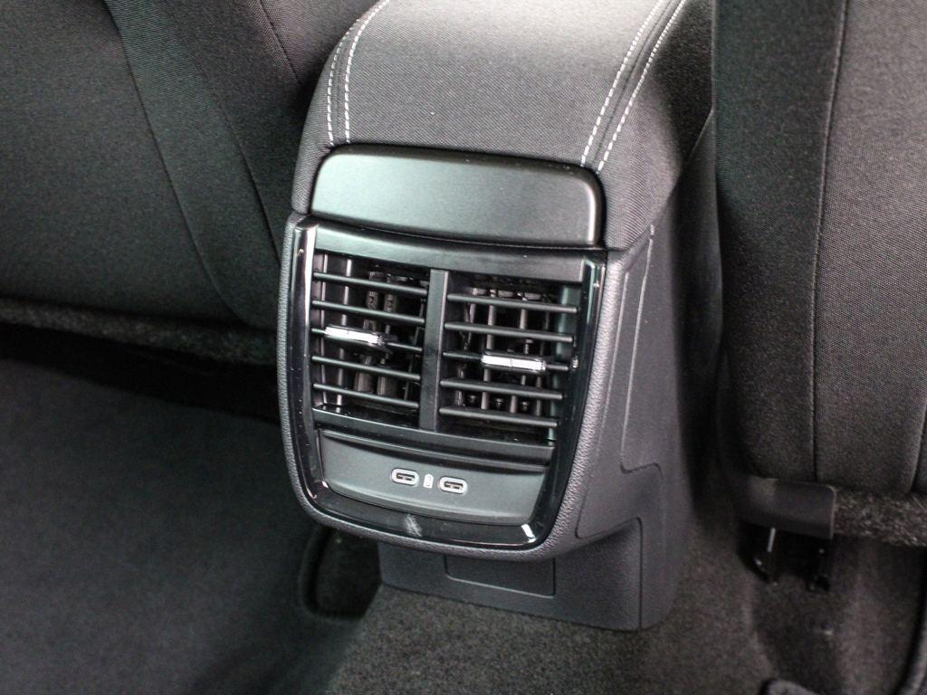 Skoda Kamiq 1.0 TSI Selection DSG 85 kW (115 CV) - 14