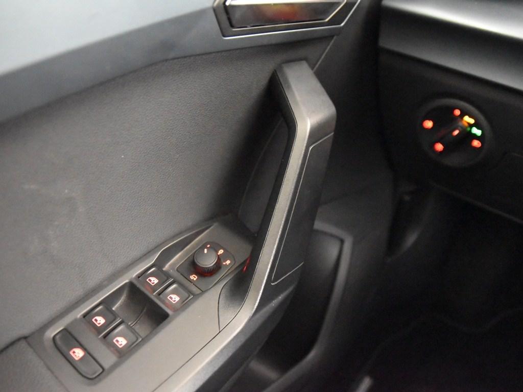 SEAT Arona 1.0 TSI Xperience Special Edition DSG 85 kW (115 CV) - 15