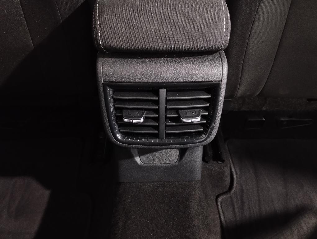 Skoda Fabia 1.0 TSI Selection 70 kW (95 CV) - 10