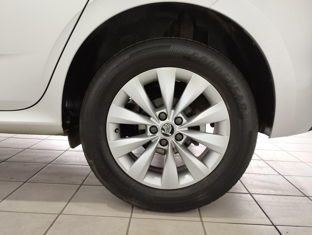 Skoda Kamiq 1.0 TSI Emotion DSG 81 kW (110 CV) - 7