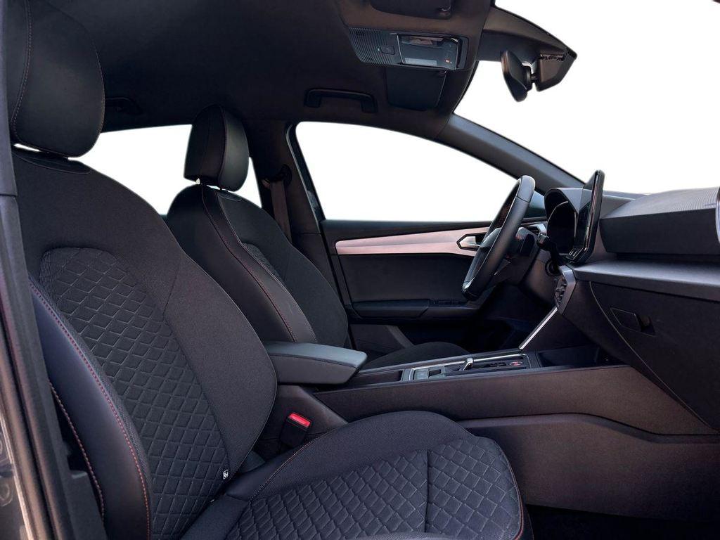 SEAT León 1.0 eTSI S&S FR 25 Aniversario DSG 81 kW (110 CV) - 4