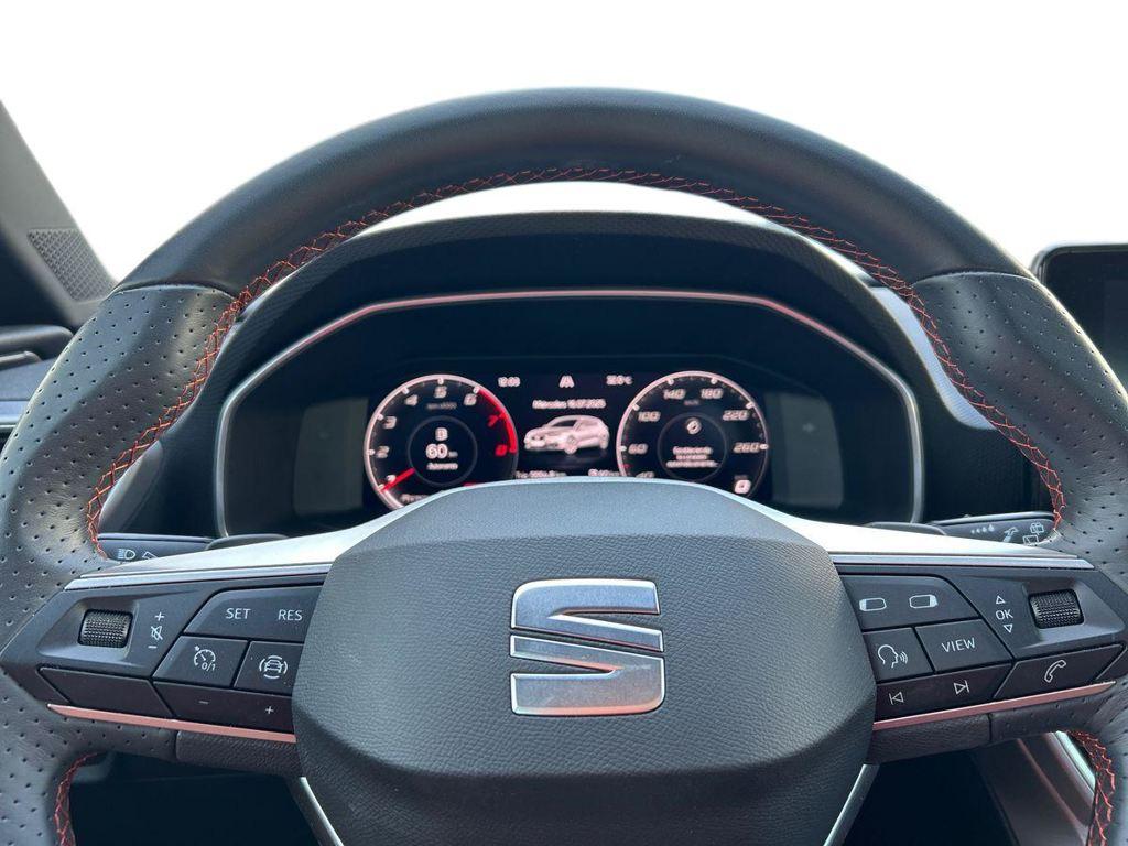 SEAT León 1.0 eTSI S&S FR 25 Aniversario DSG 81 kW (110 CV) - 10