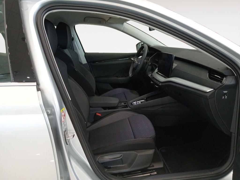 Skoda Octavia 1.5 TSI m-HEV Selection DSG 110 kW (150 CV) - 4