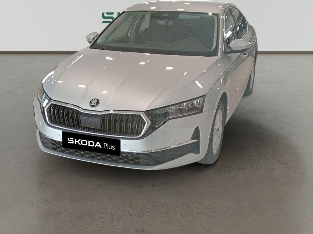 Skoda Octavia 1.5 TSI m-HEV Selection DSG 110 kW (150 CV) - 8