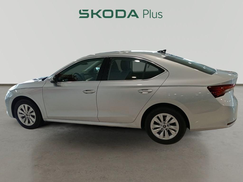 Skoda Octavia 1.5 TSI m-HEV Selection DSG 110 kW (150 CV) - 9