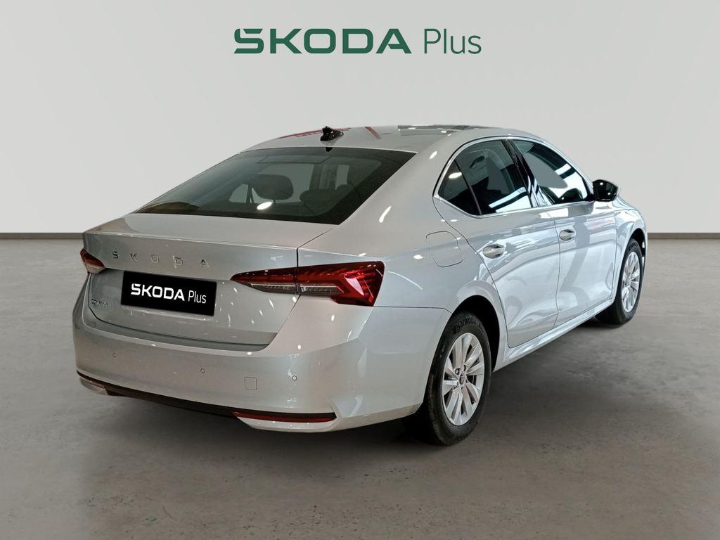 Skoda Octavia 1.5 TSI m-HEV Selection DSG 110 kW (150 CV) - 11