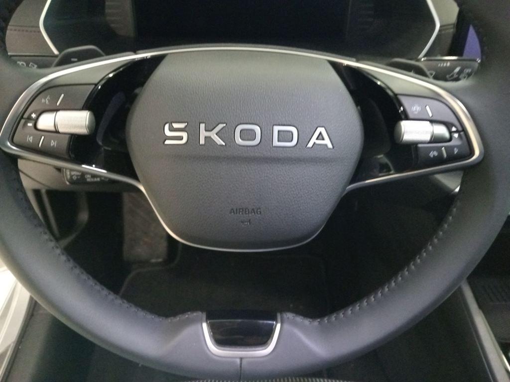 Skoda Octavia 1.5 TSI m-HEV Selection DSG 110 kW (150 CV) - 18