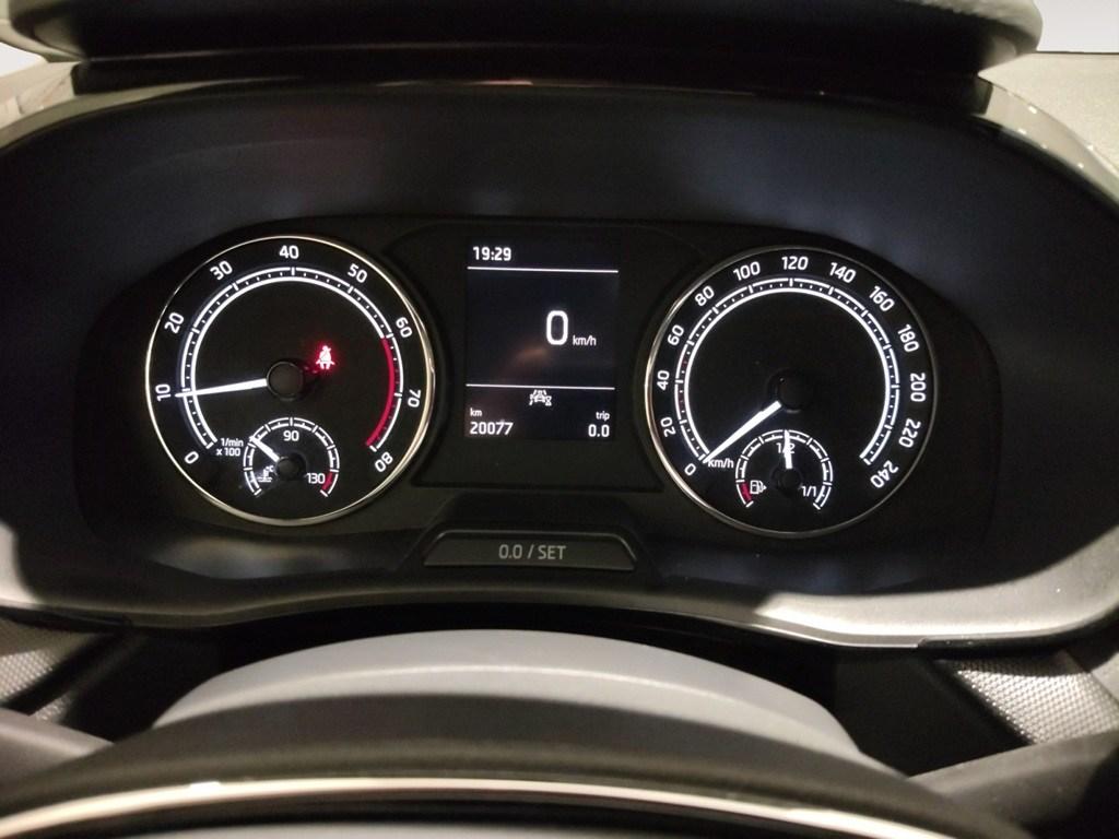 Skoda Fabia 1.0 TSI Active 70 kW (95 CV) - 8