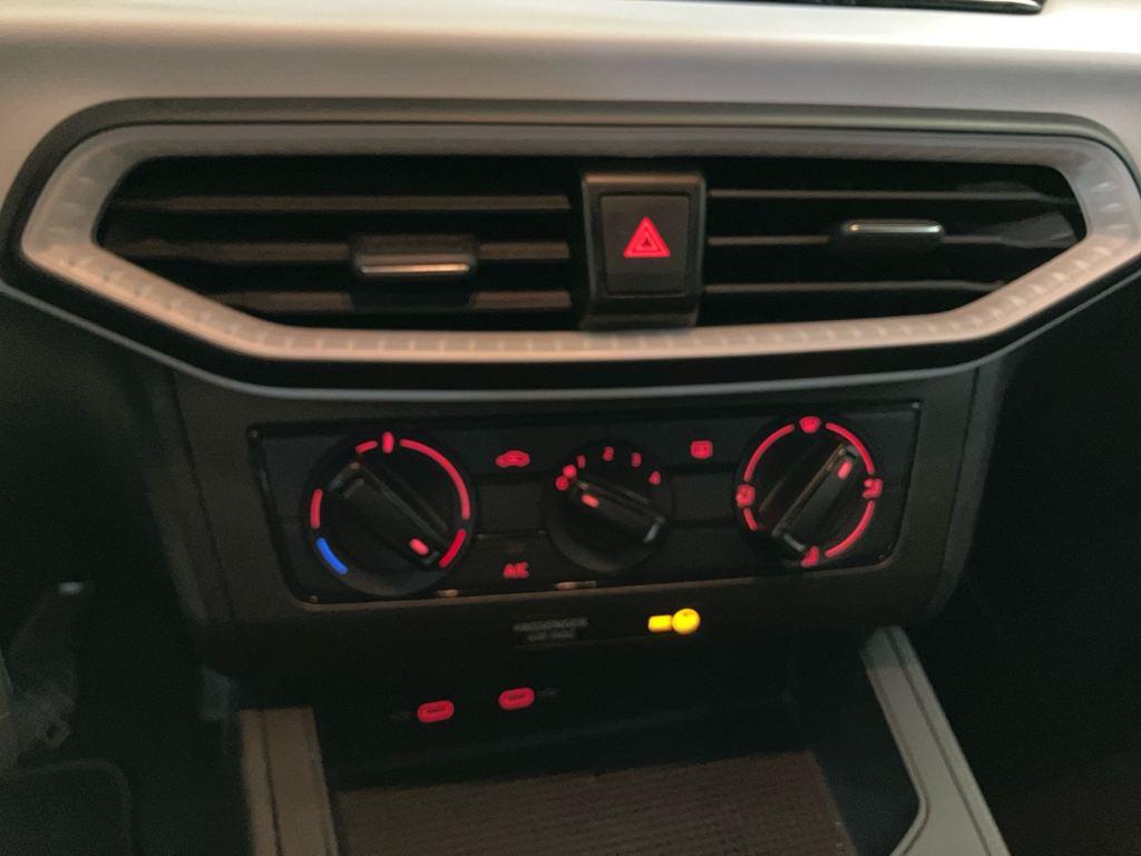 SEAT Arona 1.0 TSI Reference XM 70 kW (95 CV) - 11