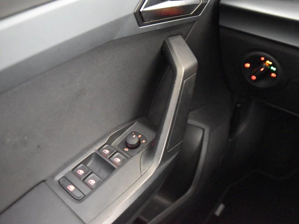 SEAT Arona 1.0 TSI Xperience Special Edition DSG 85 kW (115 CV) - 16