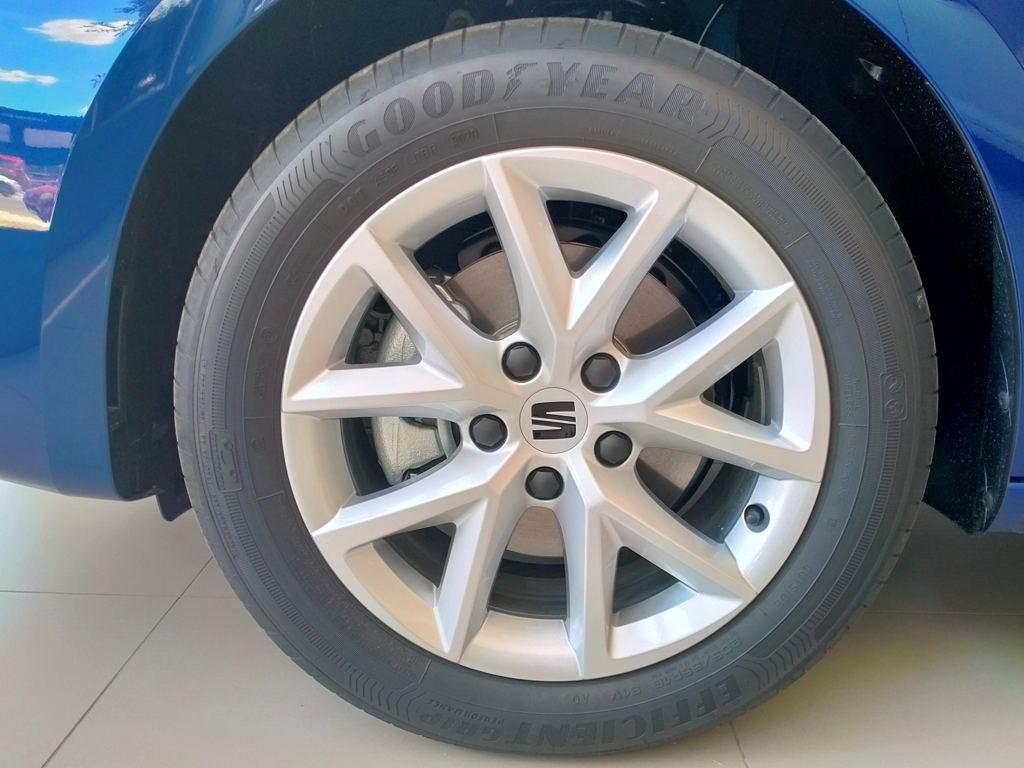 SEAT León 1.5 TSI S&S Style 25 Aniversario 85 kW (115 CV) - 7