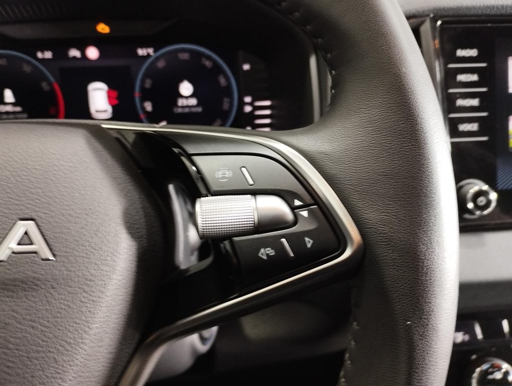 Skoda Karoq 1.0 TSI Selection 85 kW (116 CV) - 14