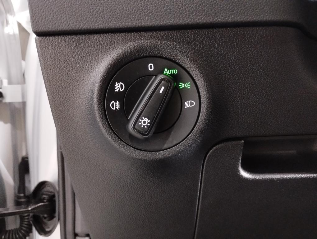 Skoda Karoq 1.0 TSI Selection 85 kW (116 CV) - 18