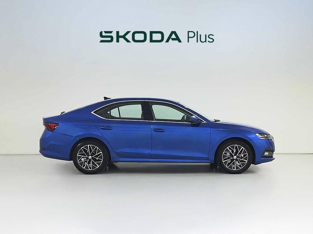 Skoda Octavia 1.5 TSI m-HEV Selection DSG 110 kW (150 CV) - 2