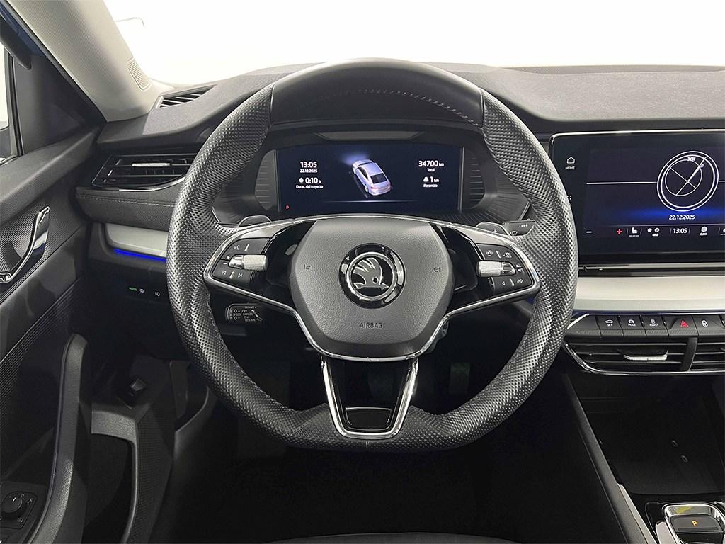 Skoda Octavia 1.5 TSI m-HEV Selection DSG 110 kW (150 CV) - 8