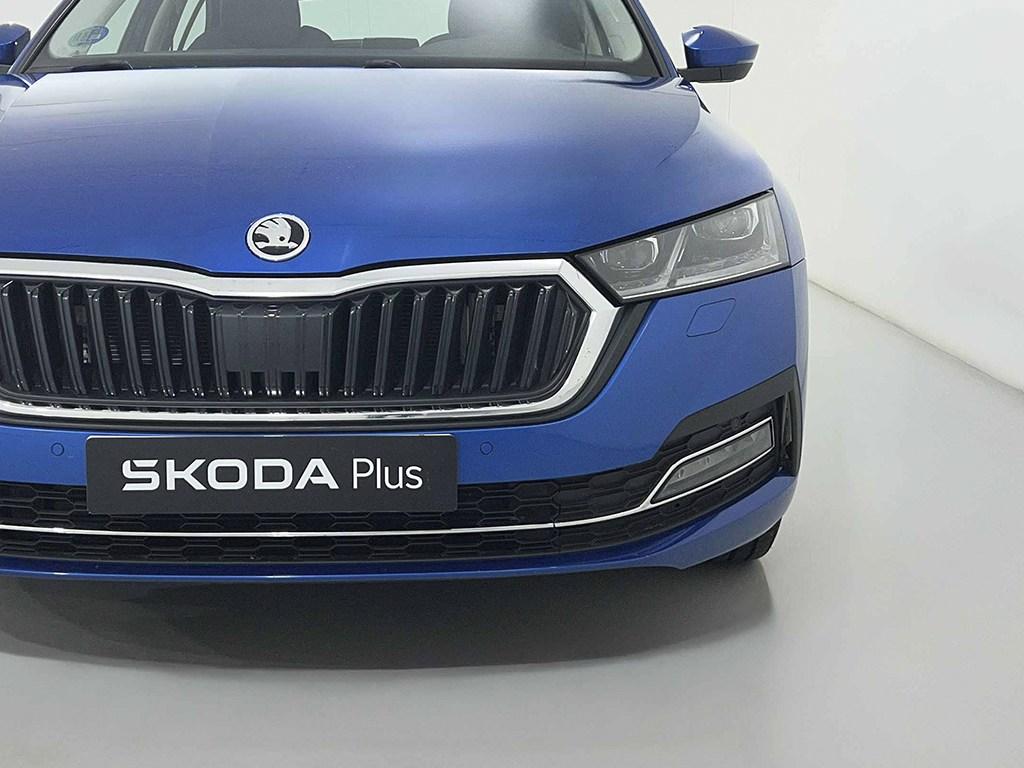 Skoda Octavia 1.5 TSI m-HEV Selection DSG 110 kW (150 CV) - 18