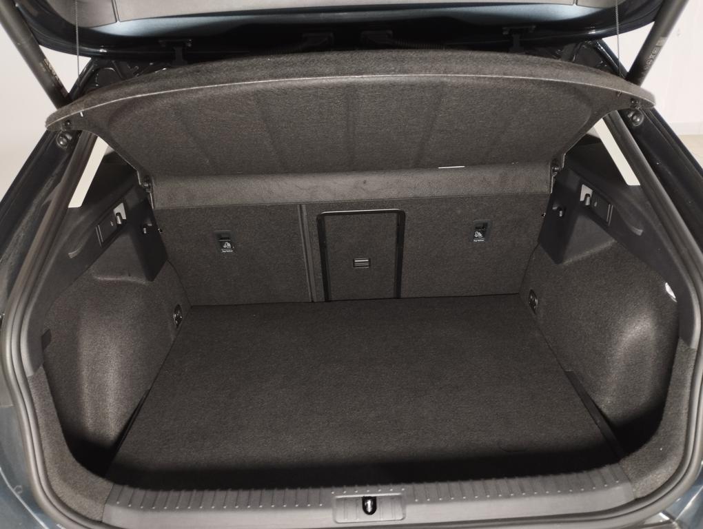 CUPRA Formentor 1.4 e-Hybrid DSG 150 kW (204 CV) - 6