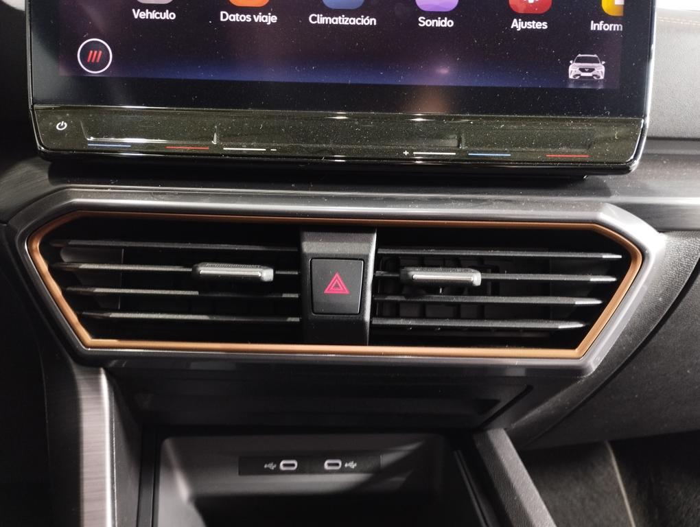 CUPRA Formentor 1.4 e-Hybrid DSG 150 kW (204 CV) - 16