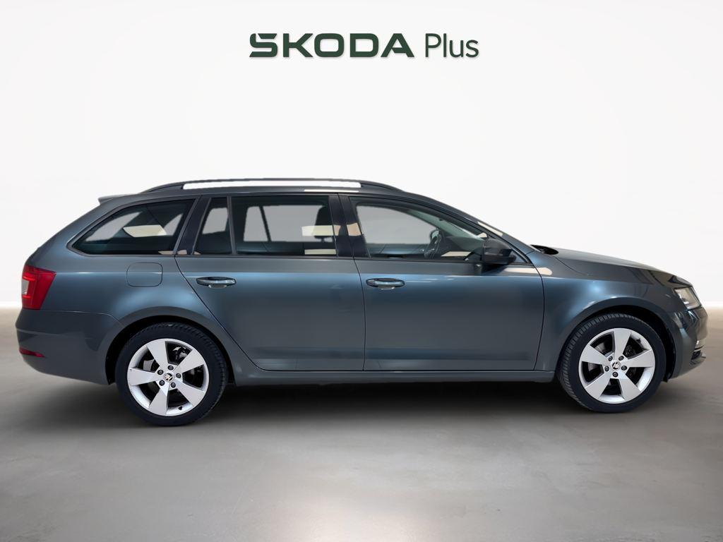 Skoda Octavia Combi 2.0 TDI CR Style 110 kW (150 CV) - 2