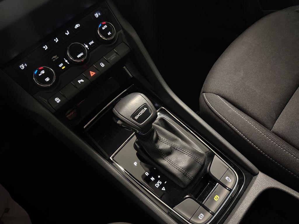 Skoda Karoq 1.5 TSI ACT Selection DSG 110 kW (150 CV) - 17