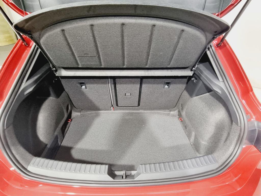 SEAT León 1.5 TSI e-Hybrid FR XM DSG 150 kW (204 CV) - 6