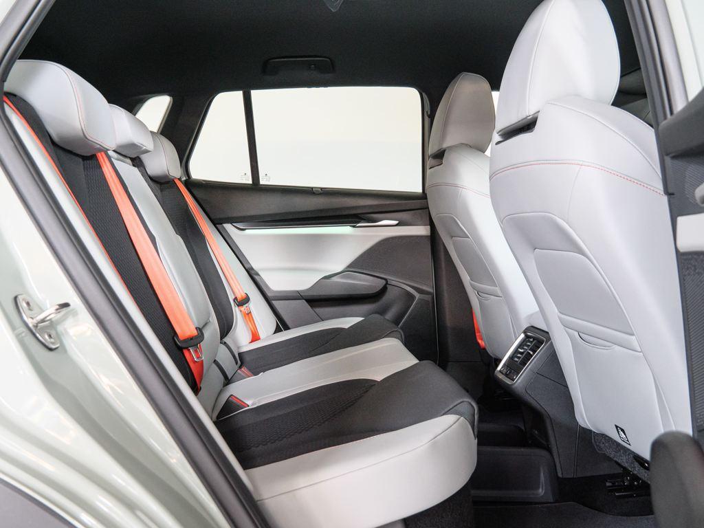 Skoda Elroq 85 82 kWh 210 kW (286 CV) - 5