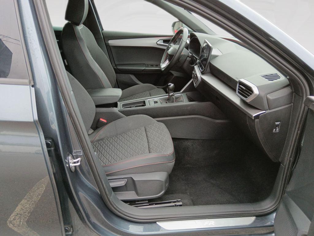 SEAT León 1.5 TSI S&S FR 25 Aniversario 85 kW (116 CV) - 4