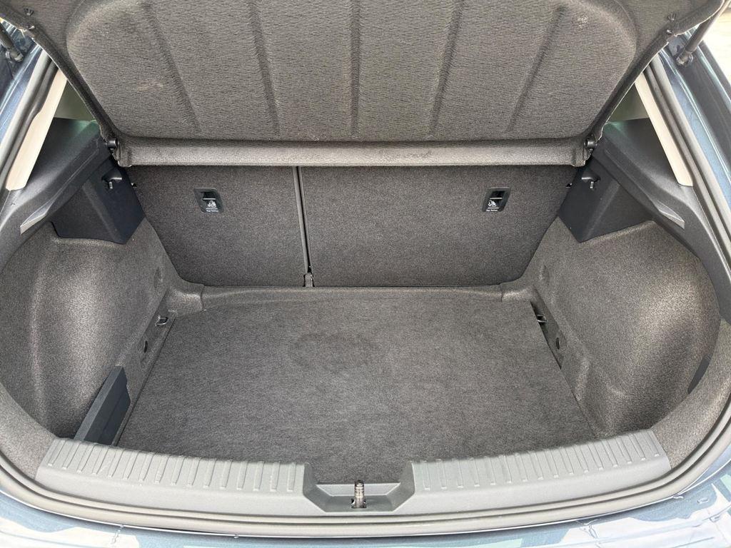 SEAT León 2.0 TDI S&S Style XS 85 kW (115 CV) - 6