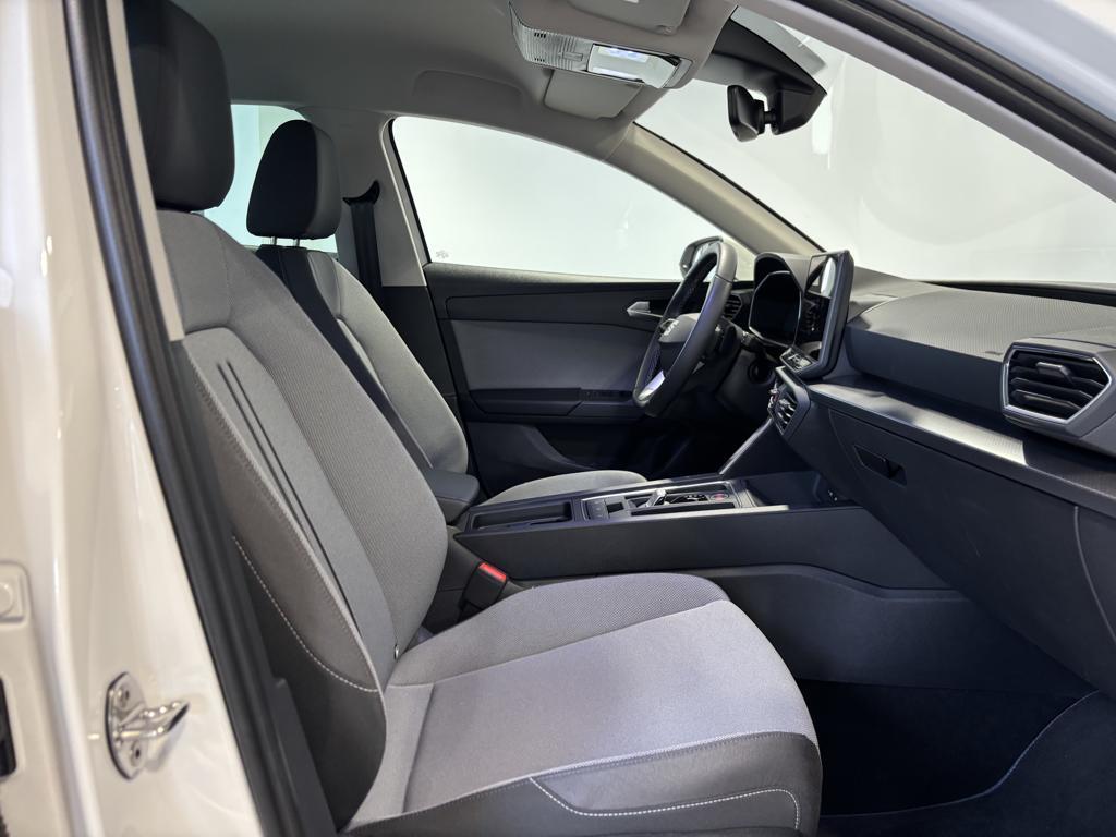 SEAT León 1.5 eTSI Style 25 Aniversario DSG 85 kW (116 CV) - 4