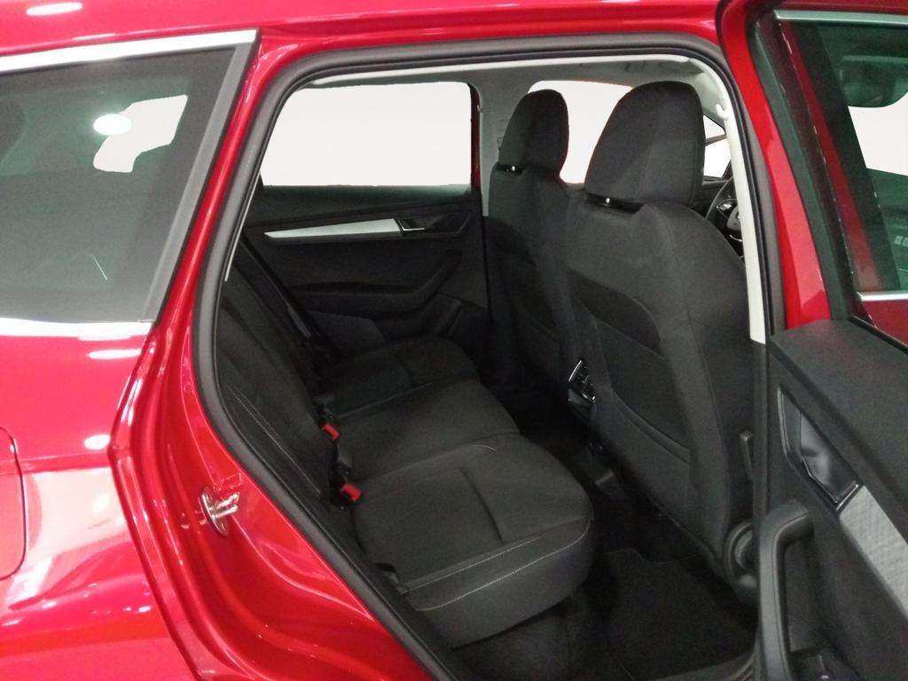 Skoda Karoq 1.0 TSI Ambition 81 kW (110 CV) - 5