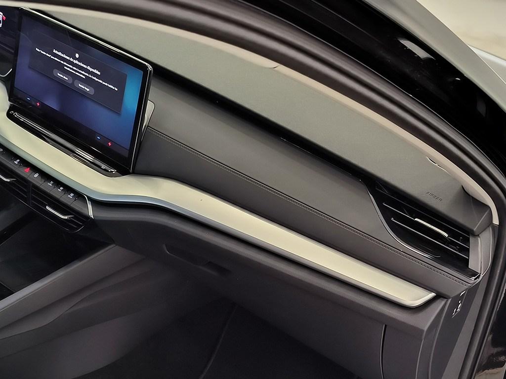 Skoda Octavia 1.5 TSI m-HEV Selection DSG 110 kW (150 CV) - 17