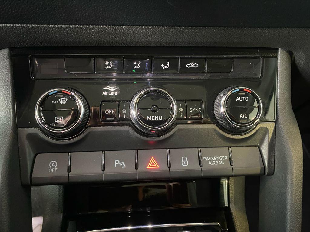 Skoda Karoq 1.5 TSI ACT Style DSG 110 kW (150 CV) - 10