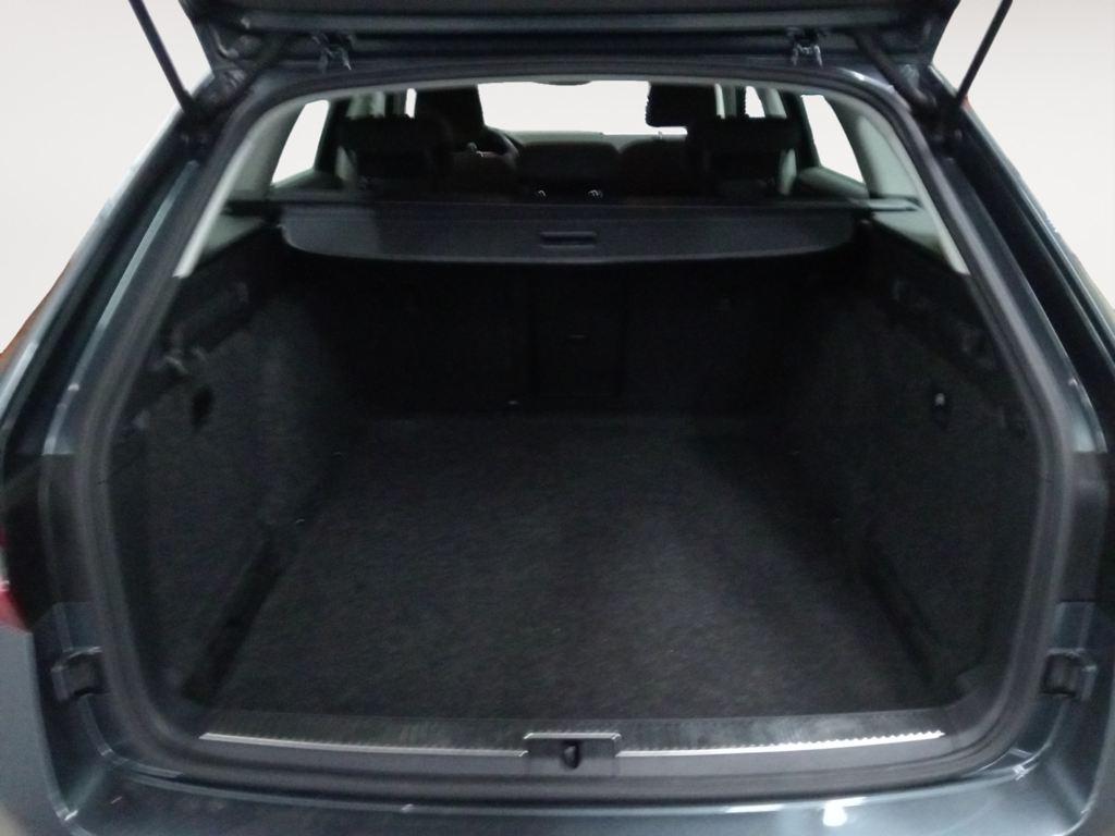Skoda Superb Combi 2.0 TDI Ambition 110 kW (150 CV) - 6