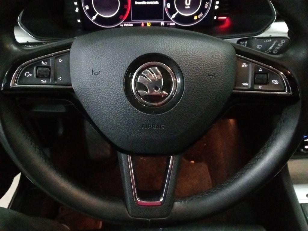 Skoda Superb Combi 2.0 TDI Ambition 110 kW (150 CV) - 17