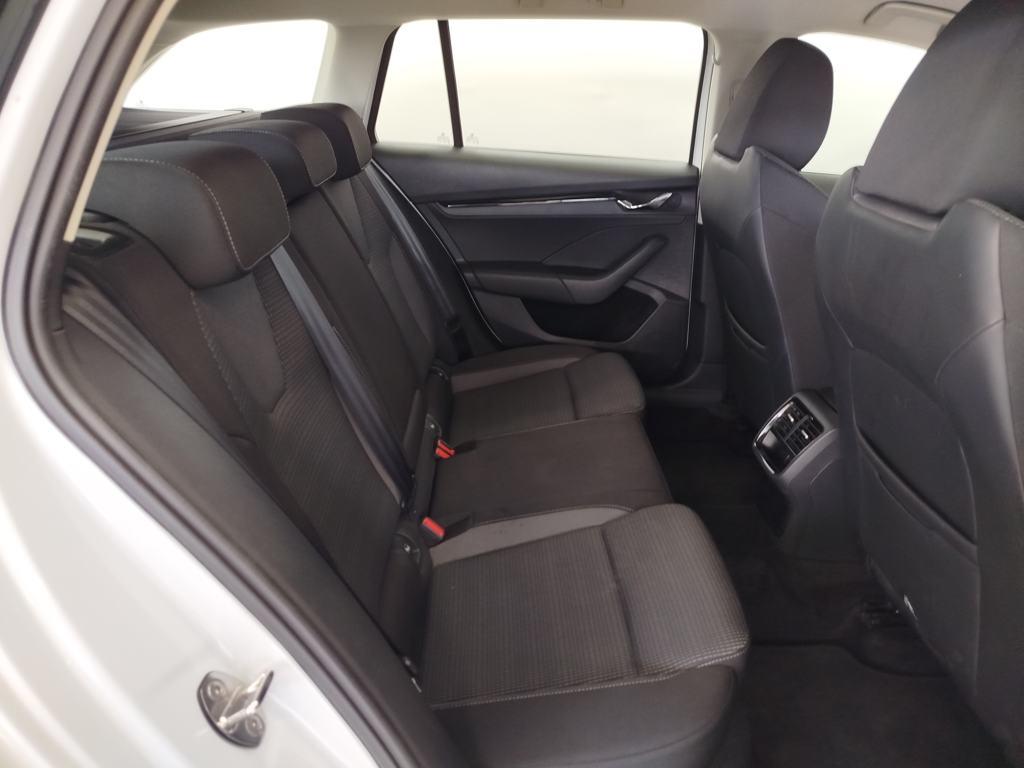 Skoda Octavia Combi 1.0 TSI mHEV Ambition DSG 81 kW (110 CV) - 5