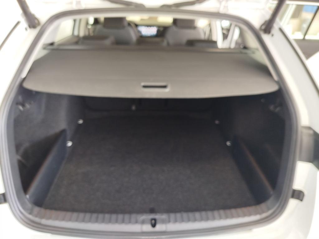 Skoda Octavia Combi 1.0 TSI mHEV Ambition DSG 81 kW (110 CV) - 8