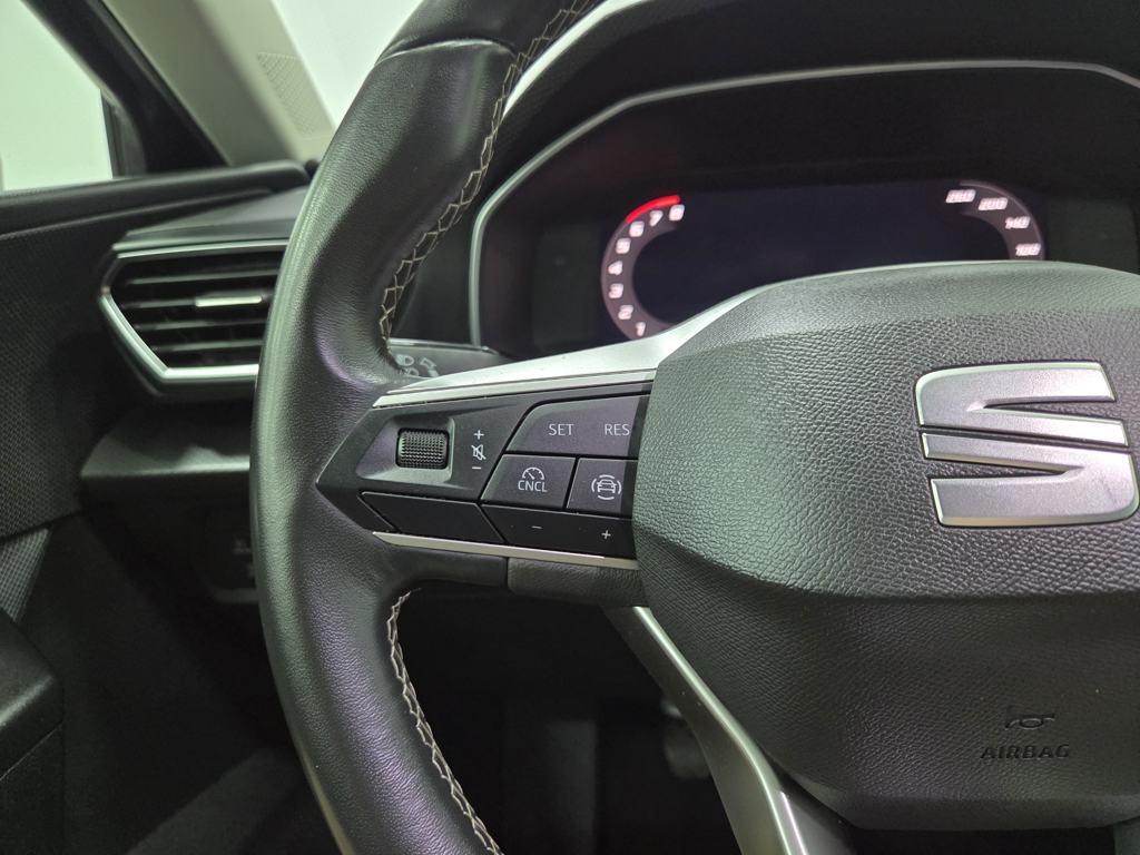 SEAT León 1.5 TSI S&S Style 25 Aniversario 85 kW (116 CV) - 10