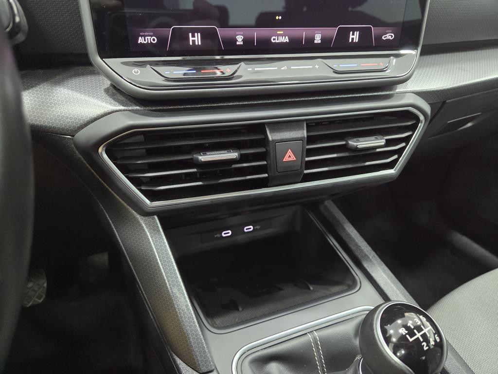 SEAT León 1.5 TSI S&S Style 25 Aniversario 85 kW (116 CV) - 13