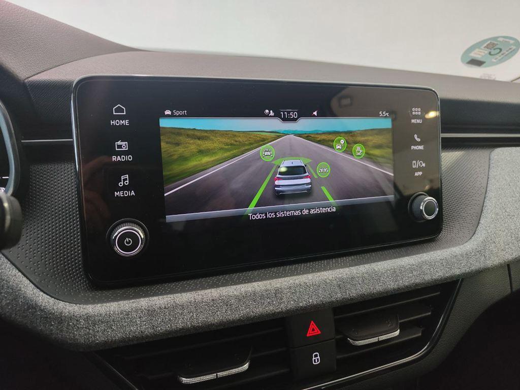 Skoda Kamiq 1.0 TSI Selection DSG 85 kW (115 CV) - 9