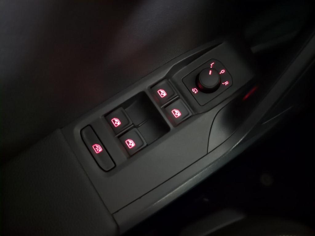 SEAT Arona 1.0 TSI Style Special Edition 85 kW (115 CV) - 15