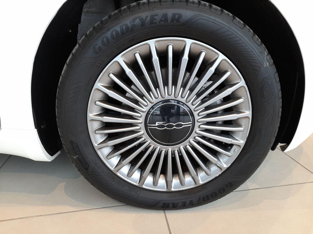 Fiat 500 Electrico 500 Icon Hb 320km 85 kW (118 CV) - 7