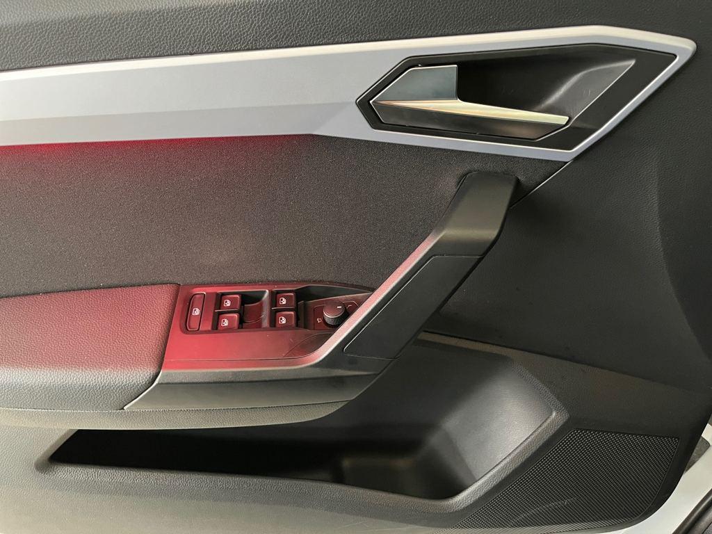 SEAT Arona 1.0 TSI FR XM 85 kW (115 CV) - 13