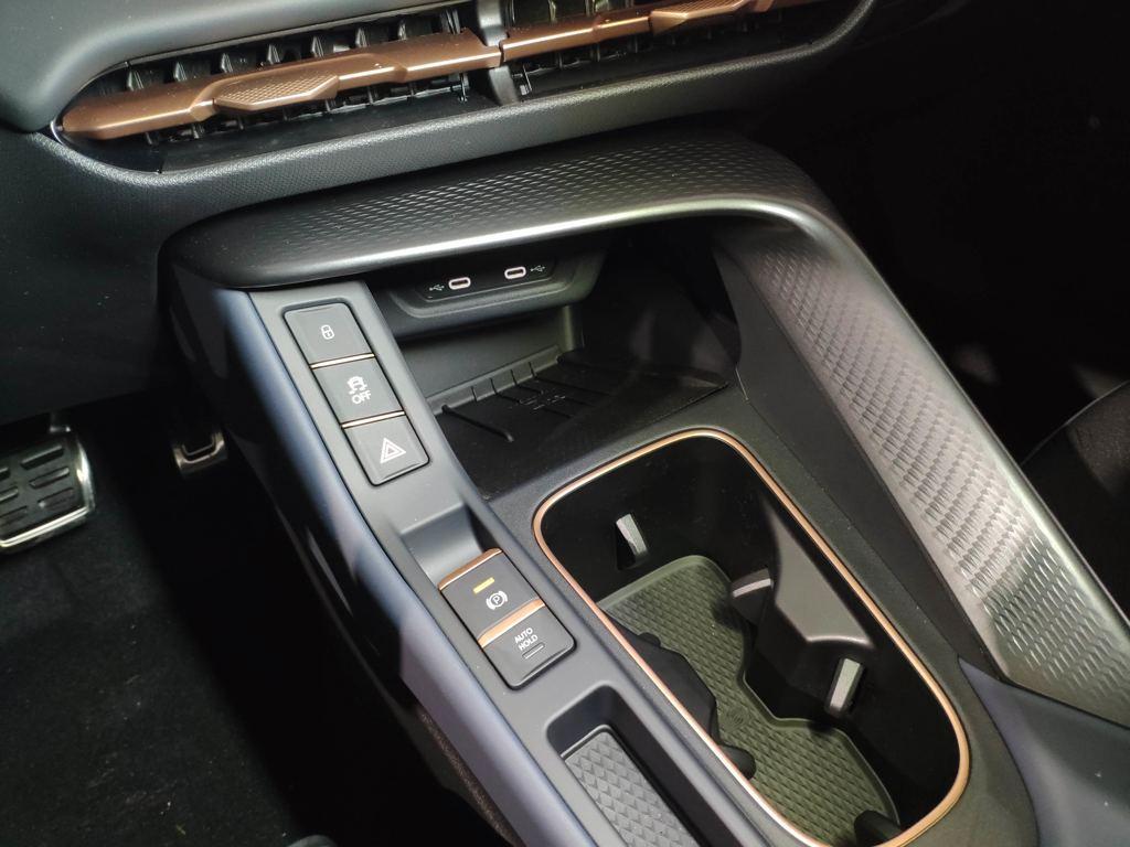 CUPRA Terramar 1.5 TSI e-Hybrid DSG 150 kW (204 CV) - 11